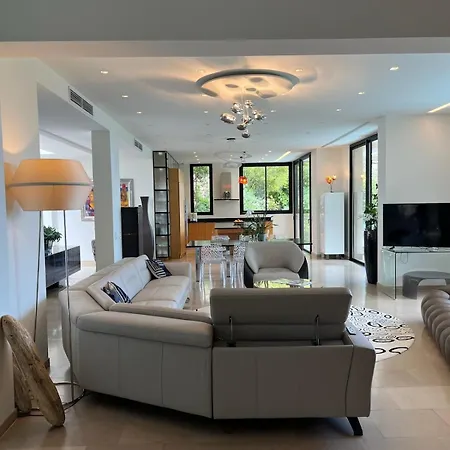 La Perle - De Luxe *